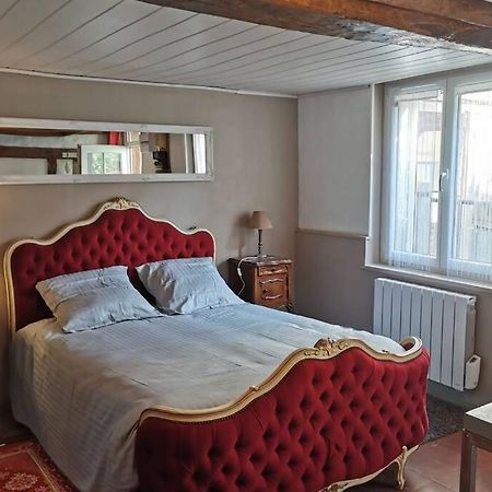 Le 3 De Coeur Avec Terrasse Apartment Honfleur Bagian luar foto