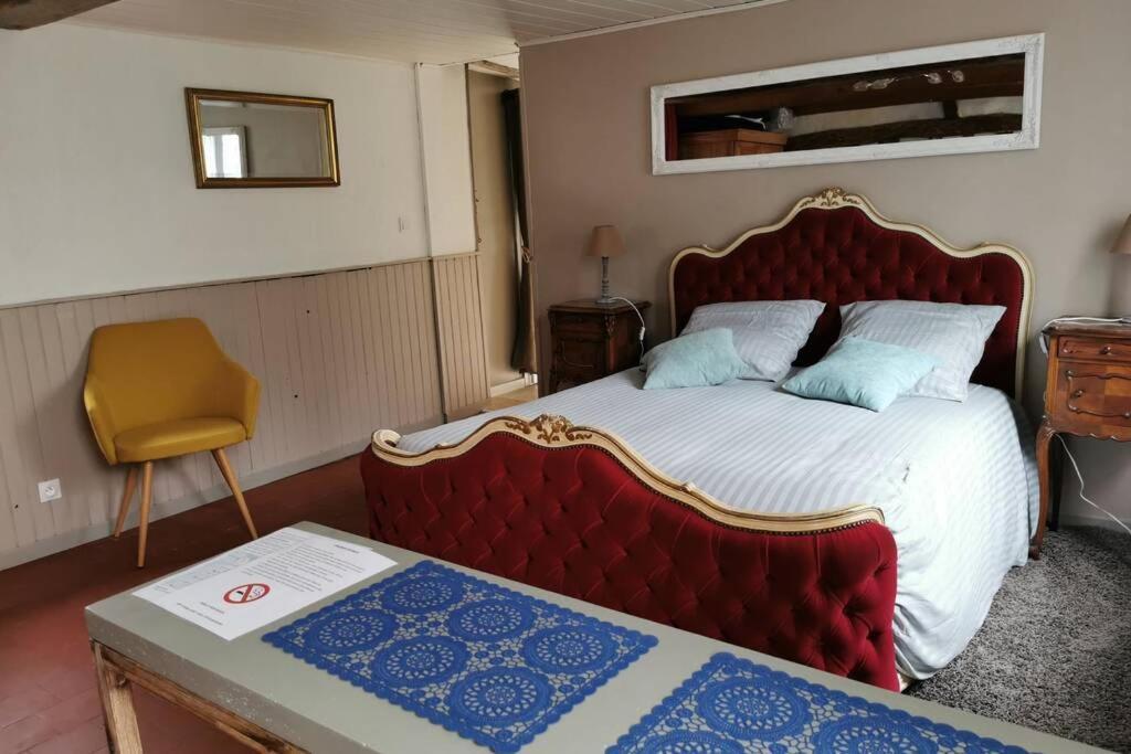 Le 3 De Coeur Avec Terrasse Apartment Honfleur Bagian luar foto