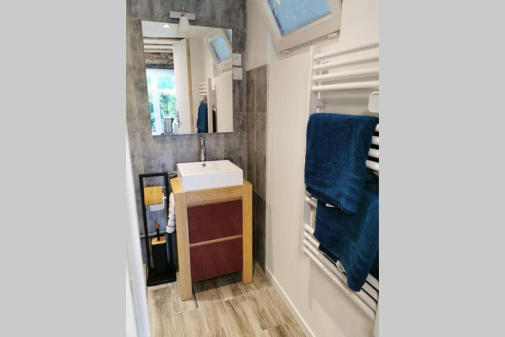 Le 3 De Coeur Avec Terrasse Apartment Honfleur Bagian luar foto